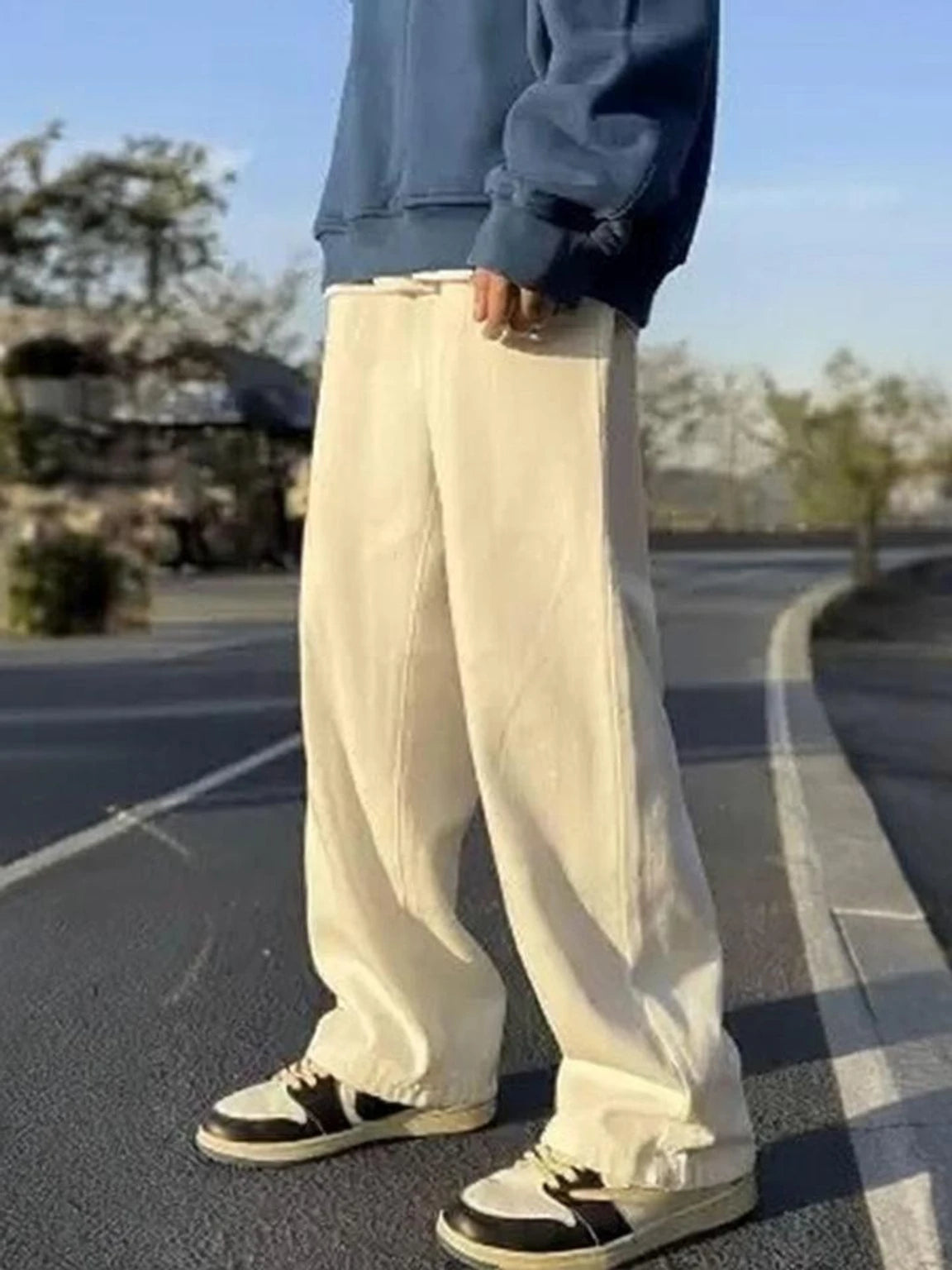 FashionForward Men Loose Fit Mid Rise White Jeans